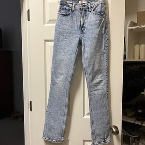 Abercrombie 90’s Skinny High Rise. Size 25. Never worn.
